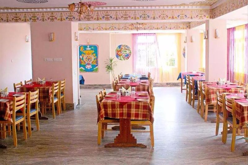 Hotel Tibet Gallery Gangtok Bagian luar foto